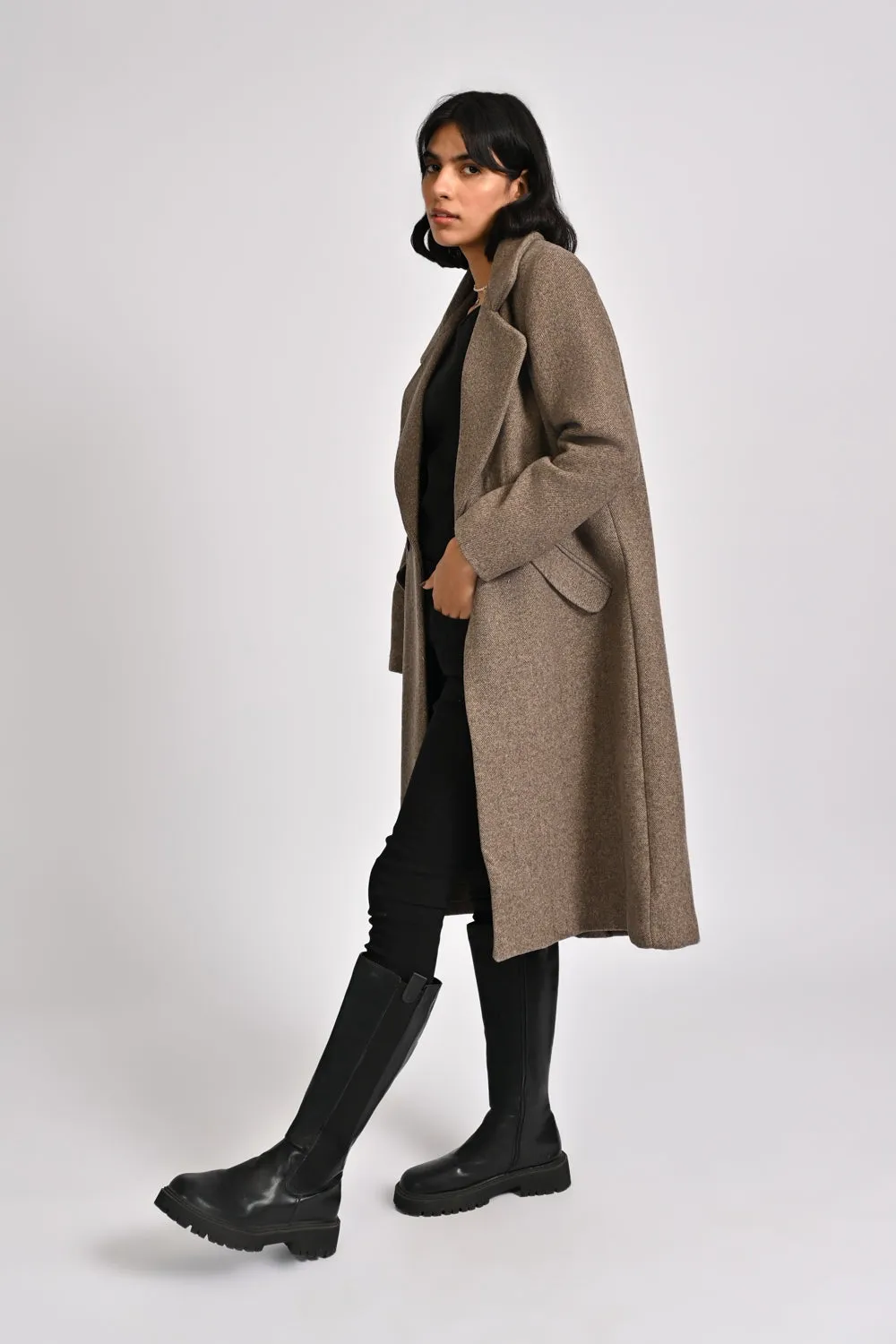 COAT WITH SLANT POCKET