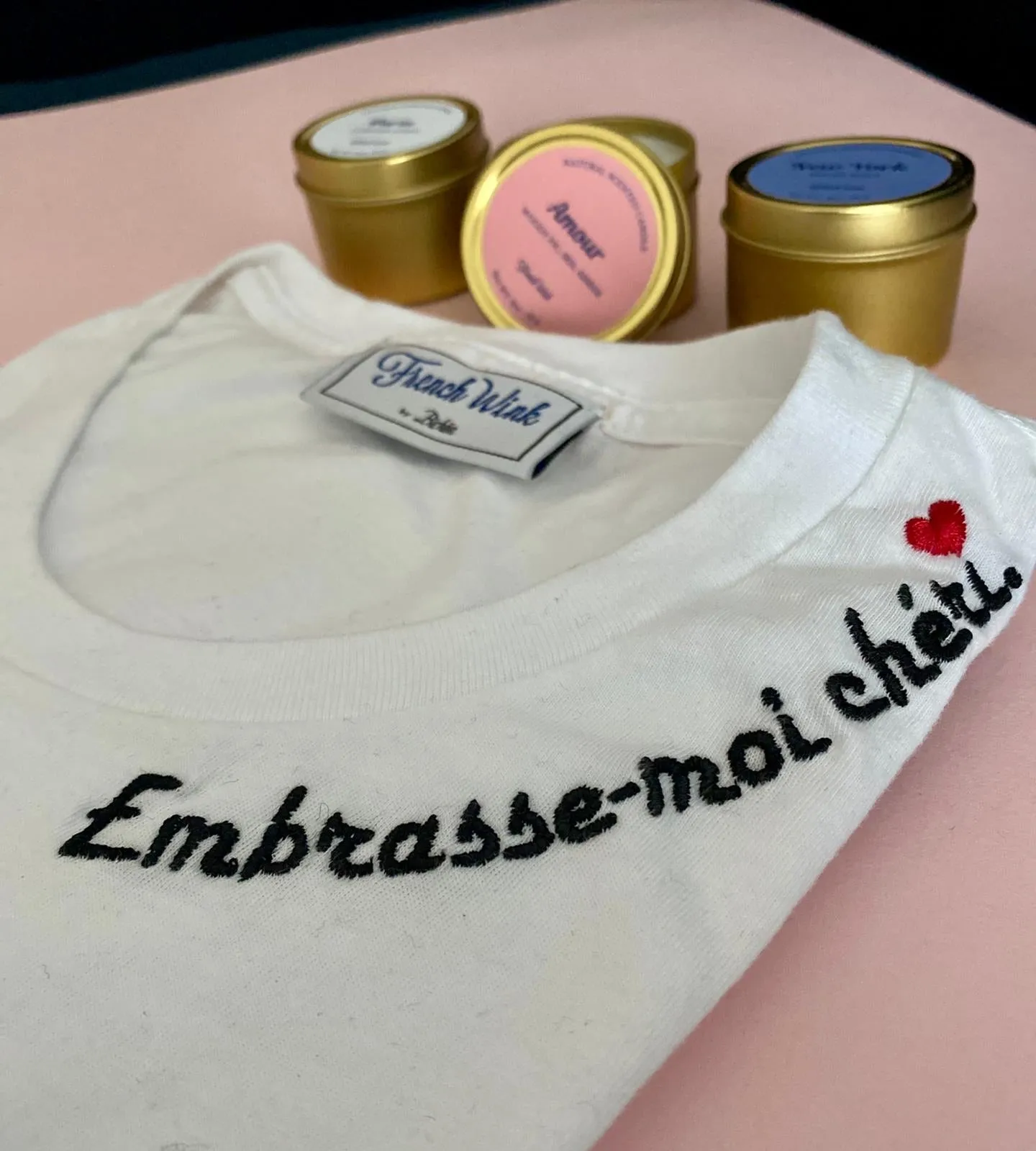 Embrasse-moi chéri - Woman T-Shirt by French Wink