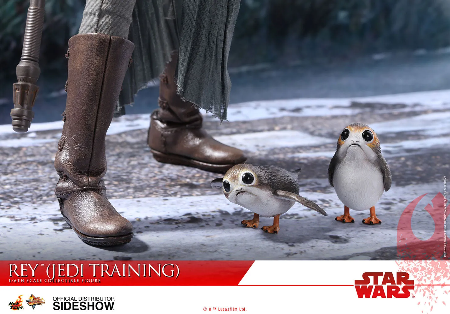 Hot Toys Rey Jedi Training Star Wars: The Last Jedi - Movie Masterpiece Series - Sixth Scale Figure