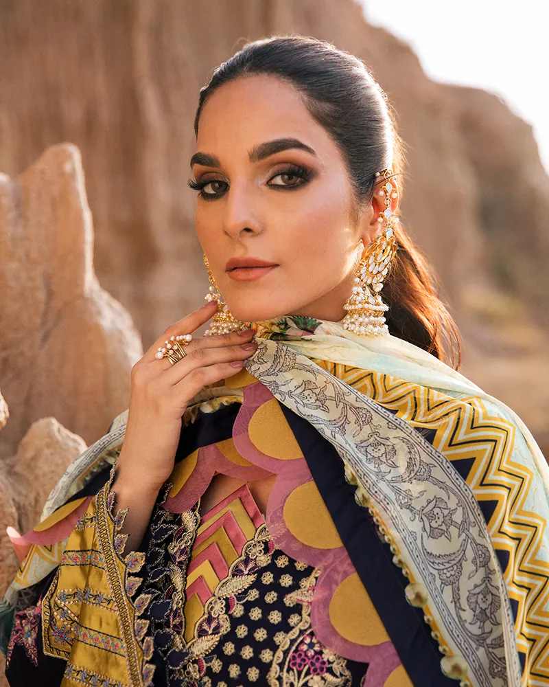 Maria Osama Khan Naghma-011 Pariwash Premium Lawn Collection 2022