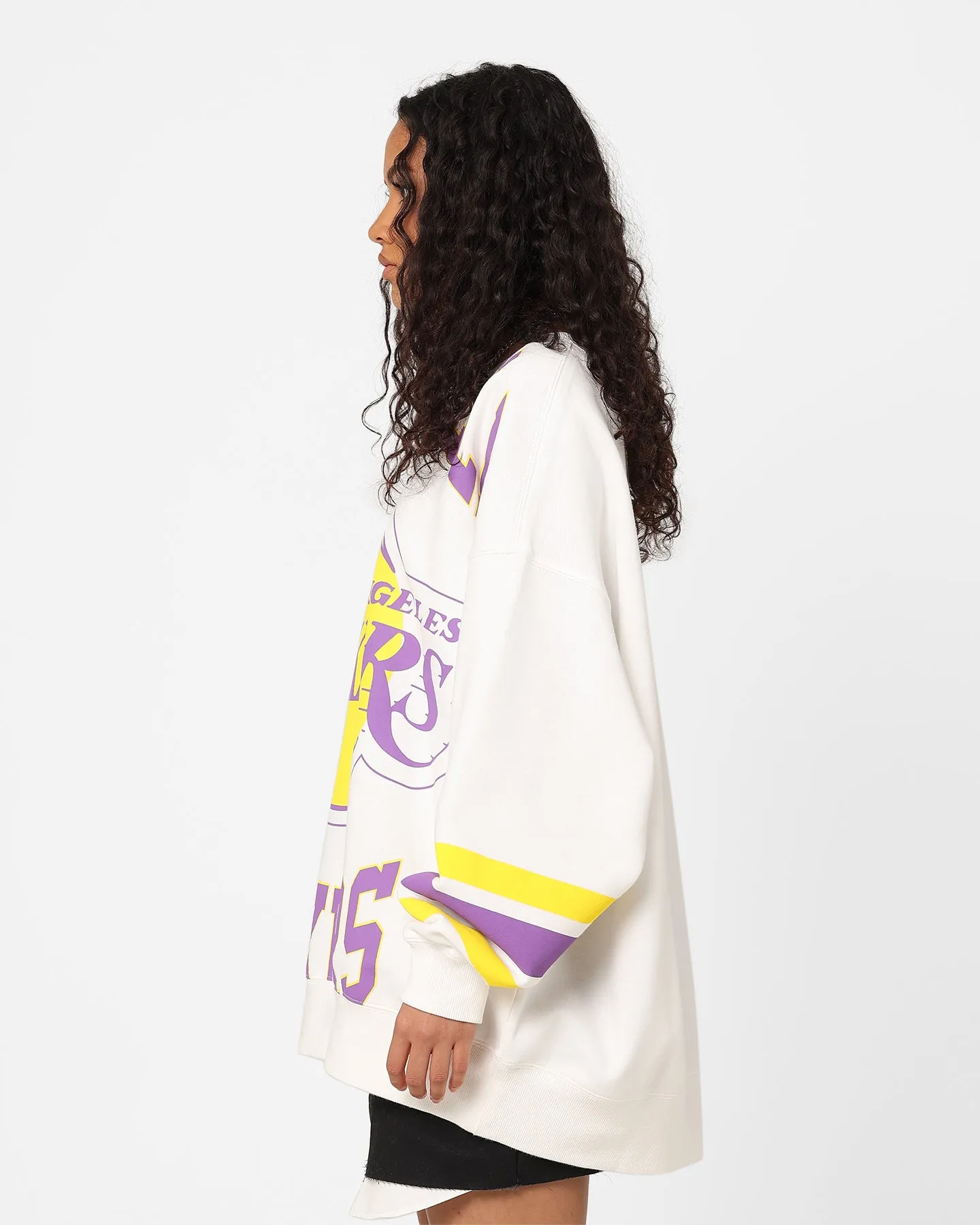 Mitchell & Ness Women's Los Angeles Lakers Hockey Vibe Crewneck Vintage White