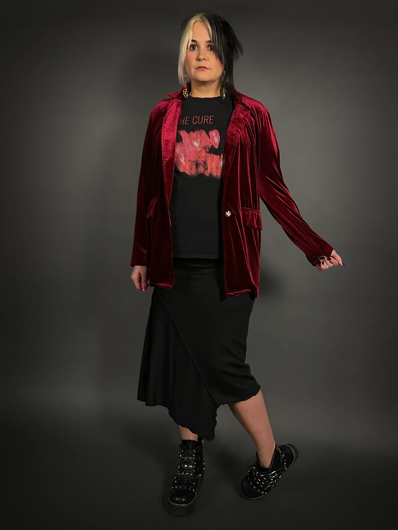 Outfit Set - Asymmetrical Midi Skirt in Black & Vintage Style Velvet Blazer in Burgundy